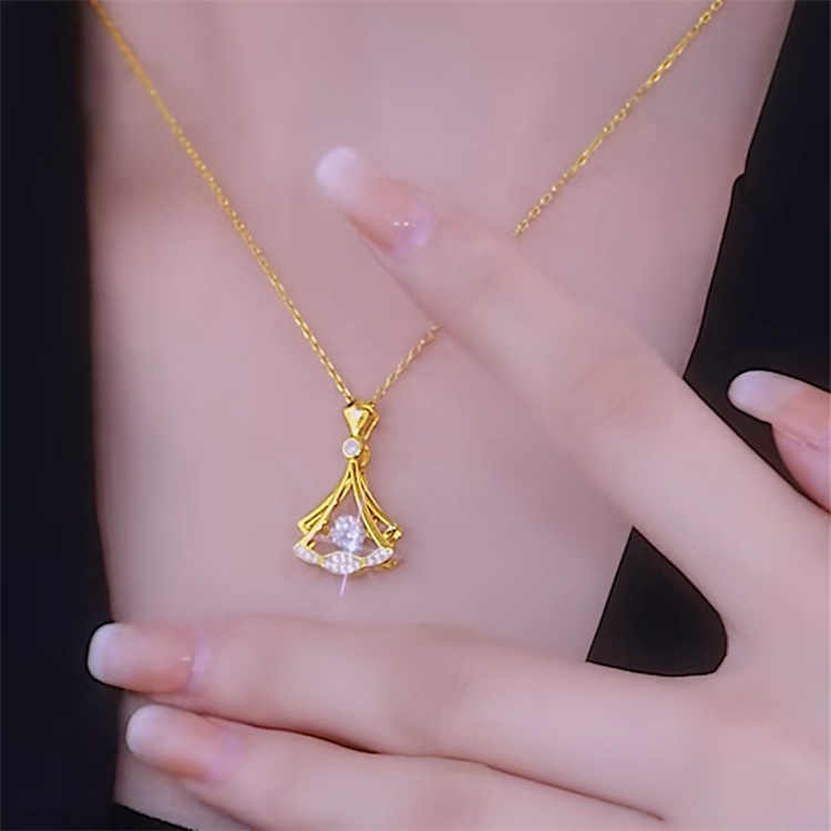 Premium Gold Plated Fan Necklace – Everyday Elegance