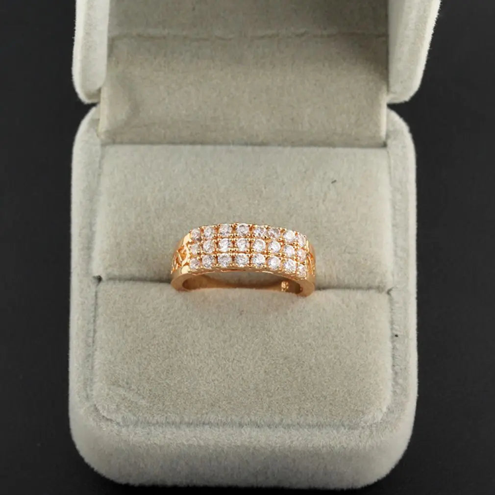 Elegant Inlaid Zircon Geometry Ring for Women | Shiny Gold & Silver Fashion Ring | Luxury Geometric Statement Jewelry