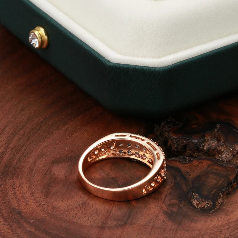 Elegant Inlaid Zircon Geometry Ring for Women | Shiny Gold & Silver Fashion Ring | Luxury Geometric Statement Jewelry